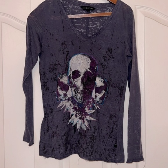 Rock & Republic Tops - Rock & Republic Women's Size S Graphic Skulls Long Sleeve Shirt Purple Halloween